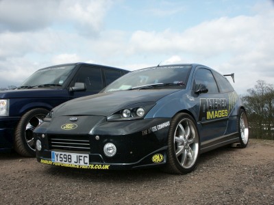 Ford Focus Modified Carbon Bonnet : click to zoom picture.
